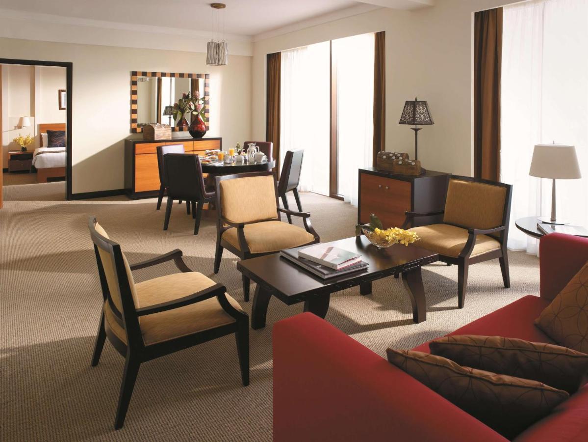 Shangri-La Barr Al Jissah, Muscat Exterior photo A suite at the hotel