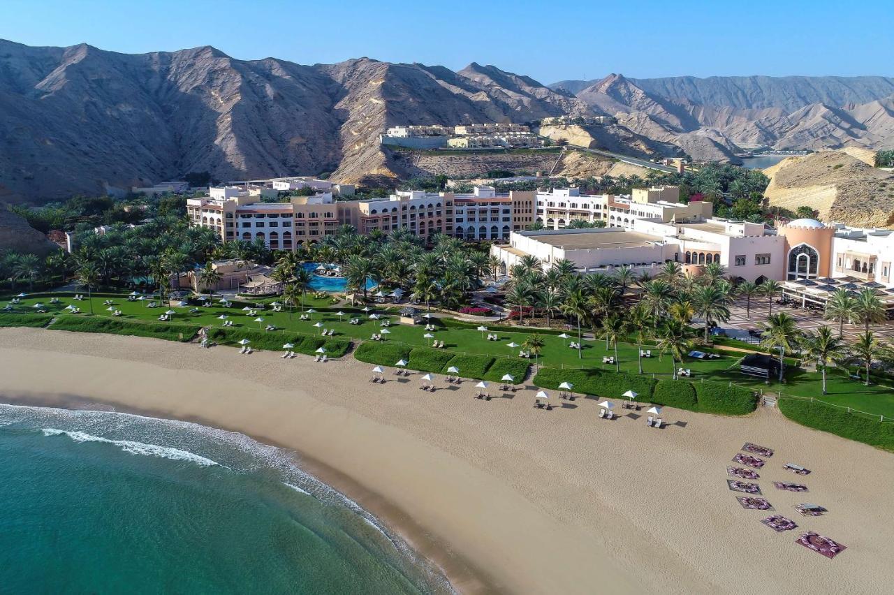 Shangri-La Barr Al Jissah, Muscat Exterior photo The Oberoi Beach, Muscat
