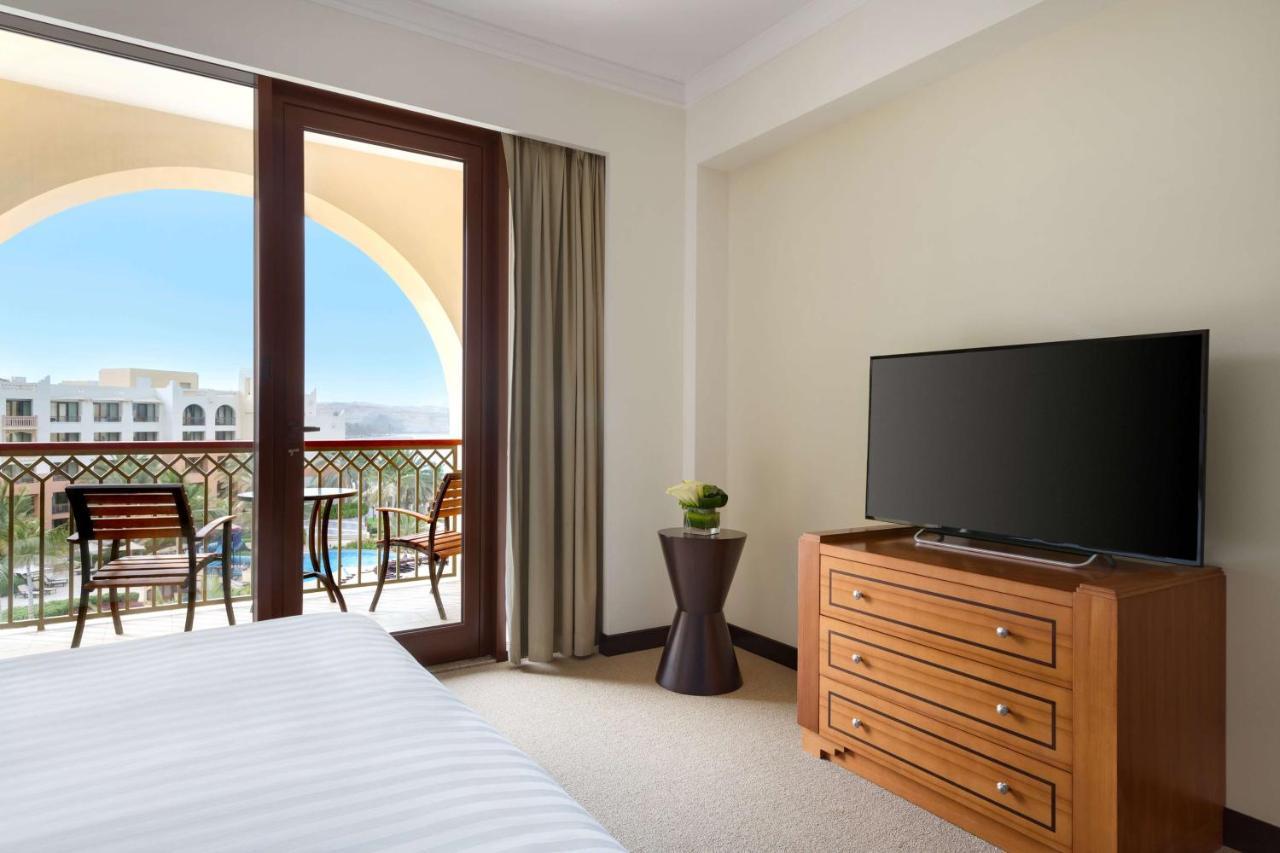 Shangri-La Barr Al Jissah, Muscat Exterior photo Deluxe room